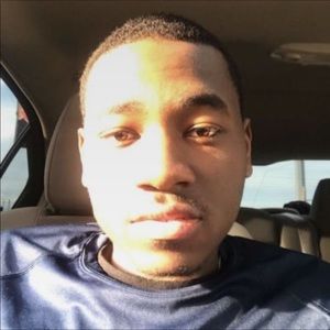 Meet your Posher, Devontae